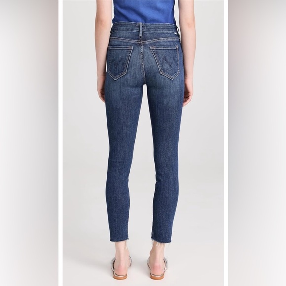 MOTHER The Looker Ankle Fray Jeans — “Tongue and Chic,” Size 27 - Picture 10 of 12